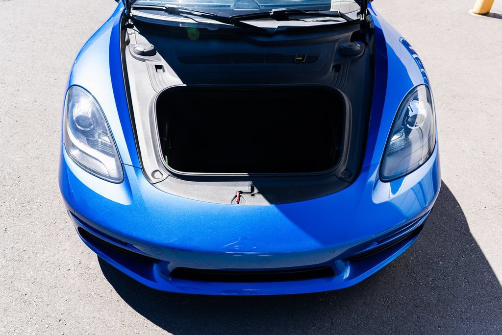 Used 2018 Porsche 718 Cayman RWD image 20