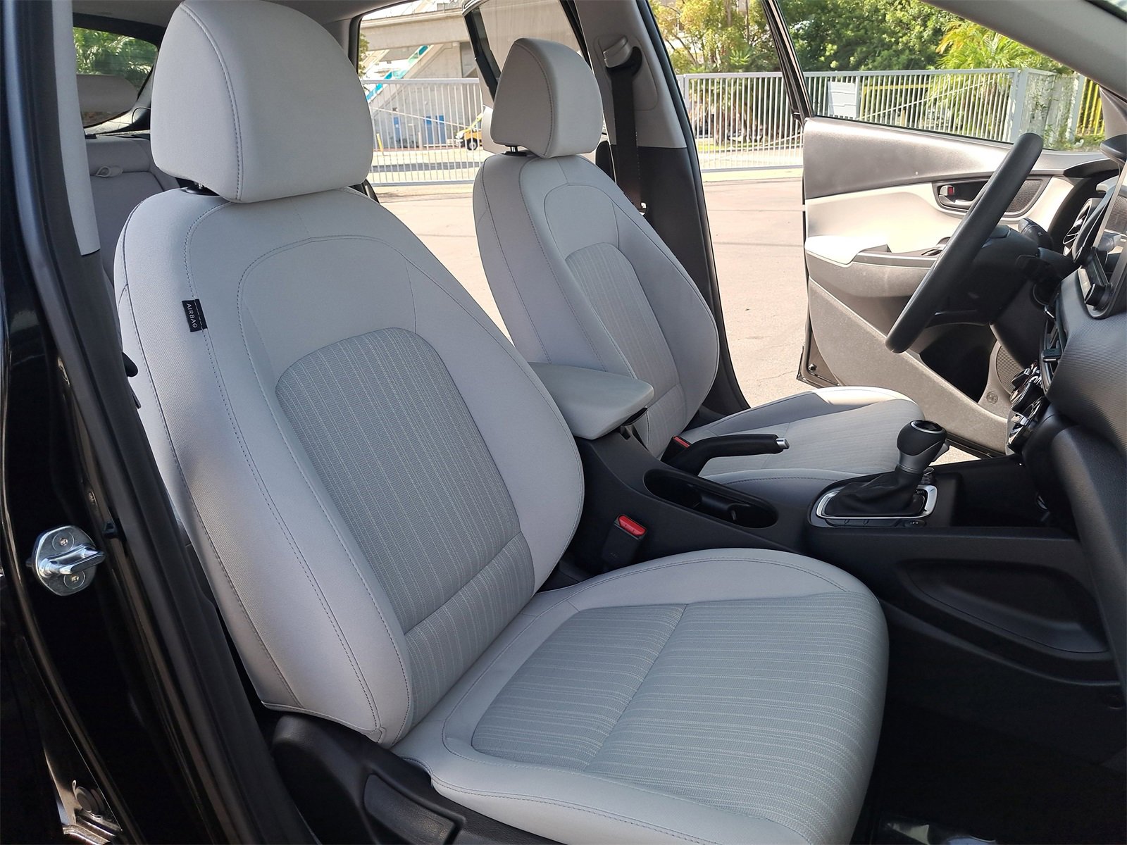 Used 2023 Hyundai Kona SEL w/ Cargo Package image 10