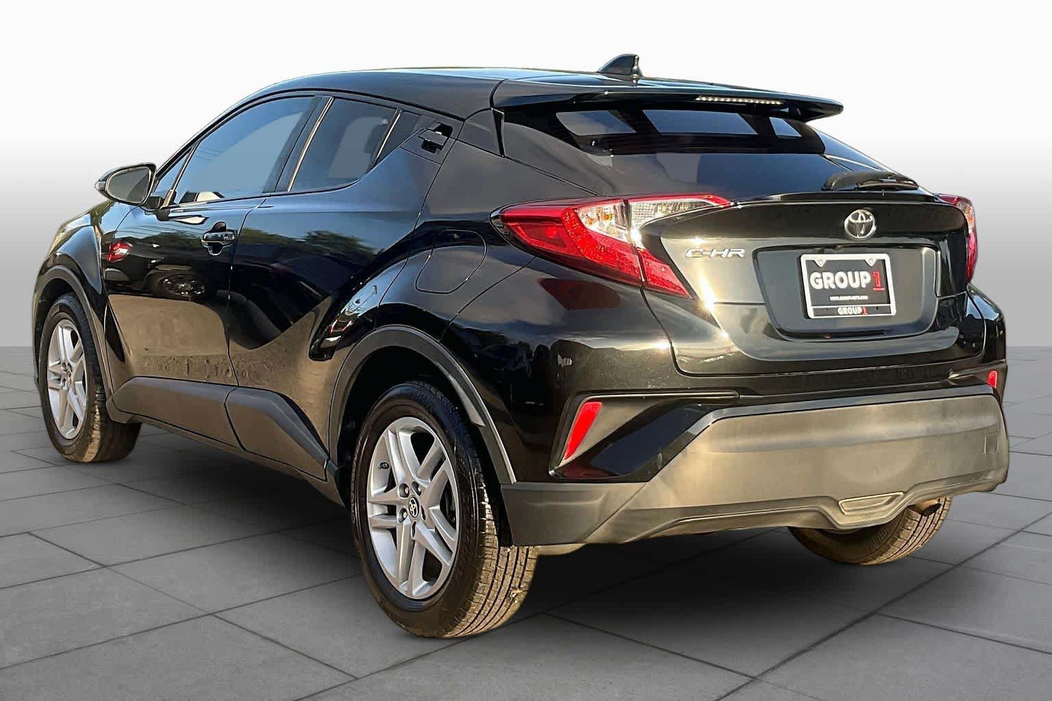 Used 2020 Toyota C-HR LE FWD image 12