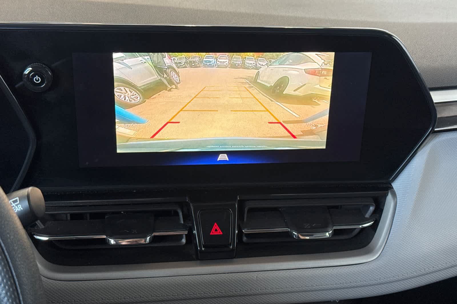 Used 2025 Chevrolet TrailBlazer LT AWD/4WD image 21