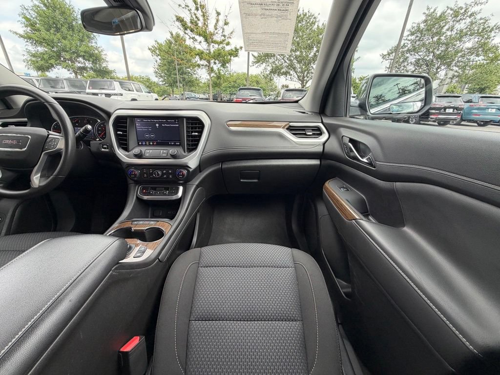 Used 2023 GMC Acadia SLE w/ Driver Convenience Package FWD image 21