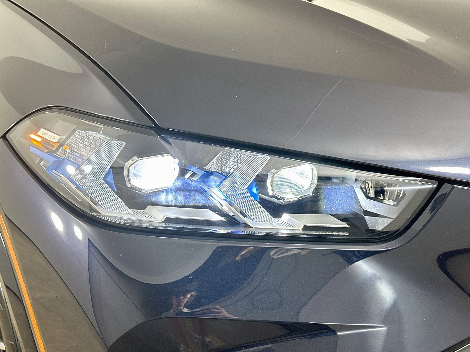 Used 2024 BMW X5 M60i w/ Climate Comfort Package AWD/4WD image 9