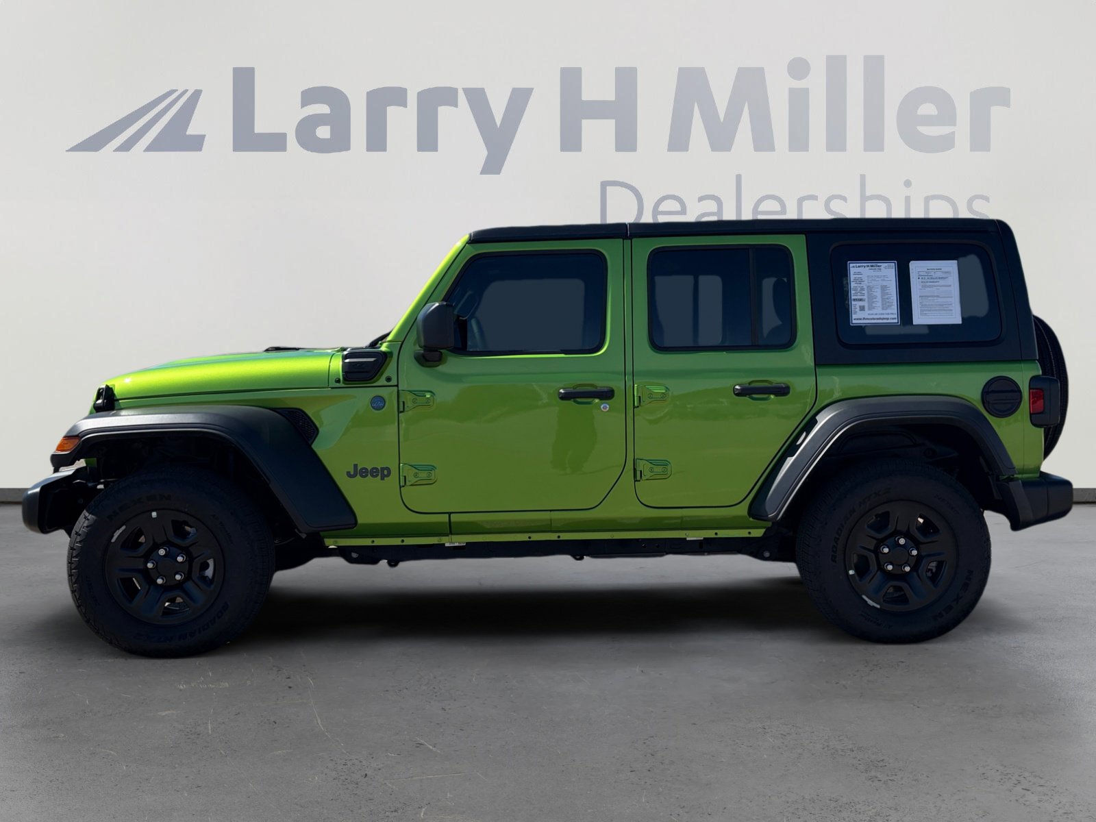 Used 2025 Jeep Wrangler Sport S image 3
