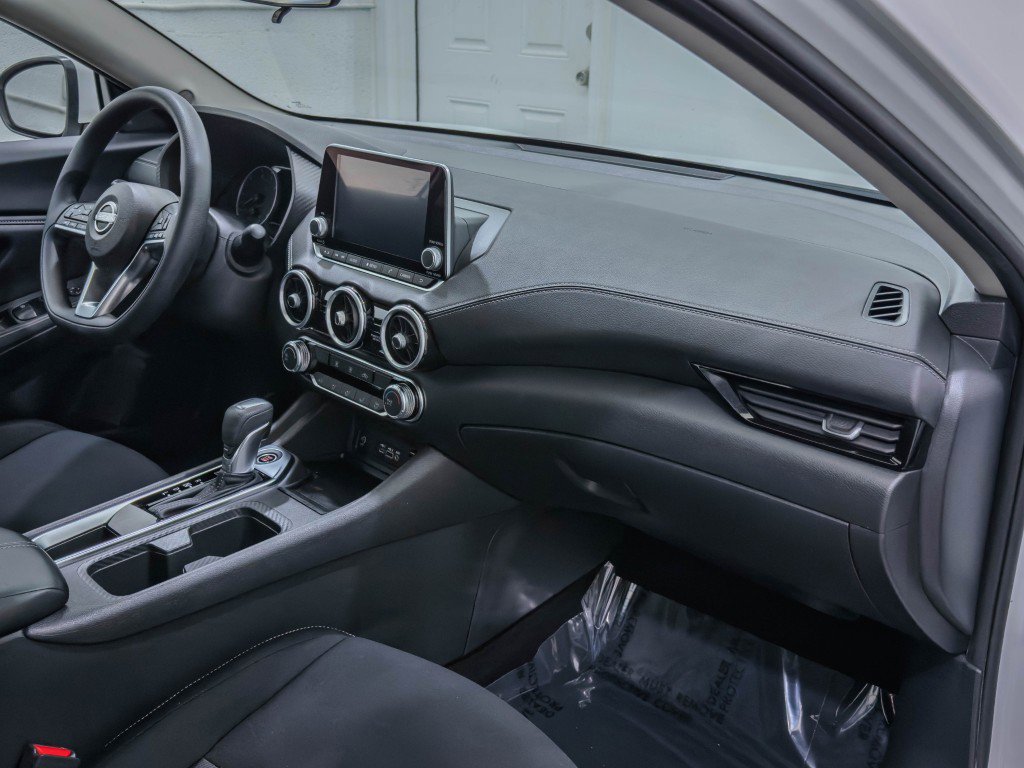 Used 2025 Nissan Sentra SV image 20