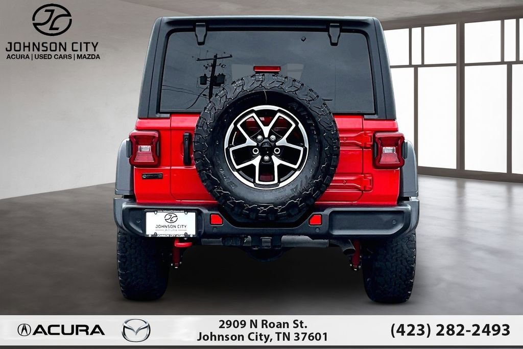 Used 2024 Jeep Wrangler Unlimited Rubicon w/ Technology Group AWD/4WD image 4