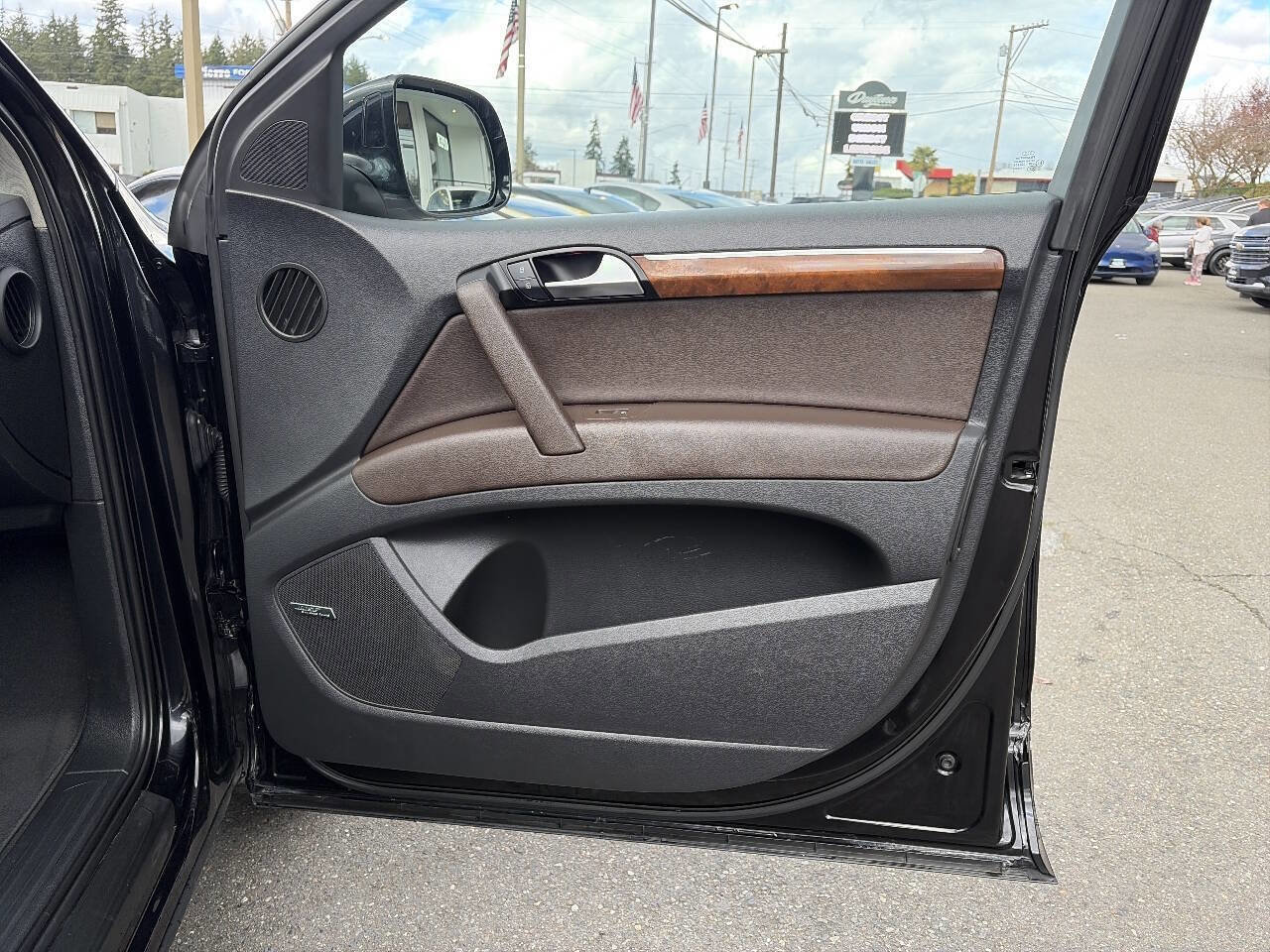 Used 2015 Audi Q7 TDI Premium Plus w/ Premium Plus Package image 25