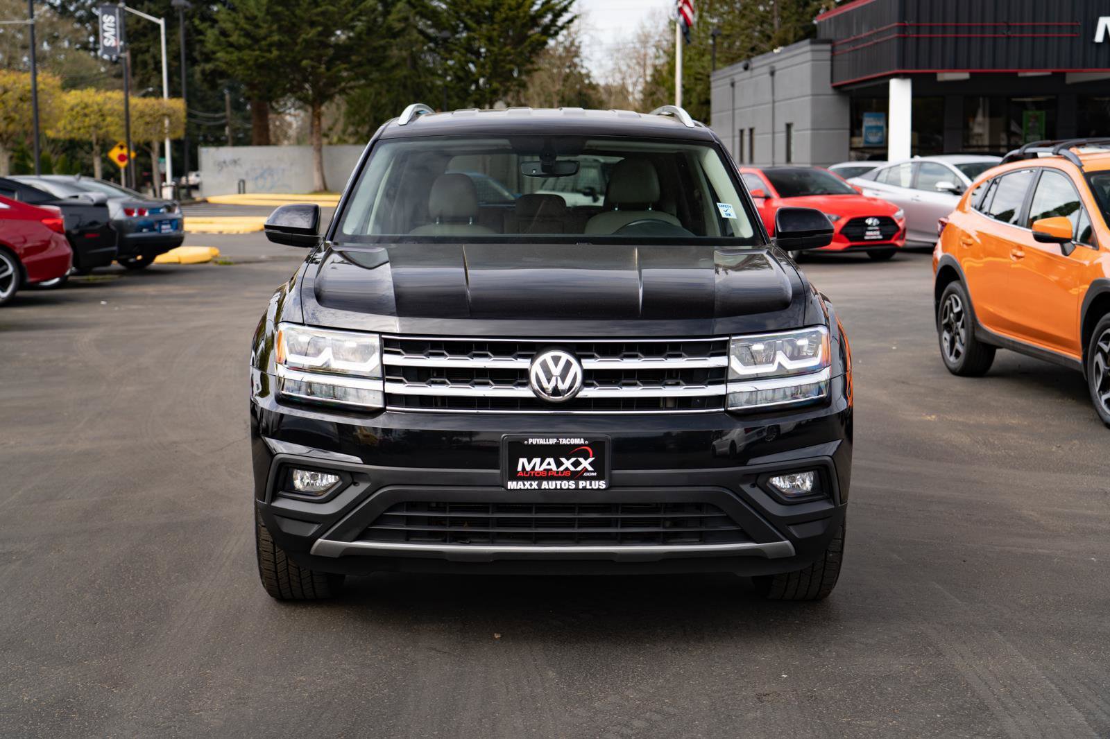 Used 2019 Volkswagen Atlas SE w/ Towing Package AWD/4WD image 3