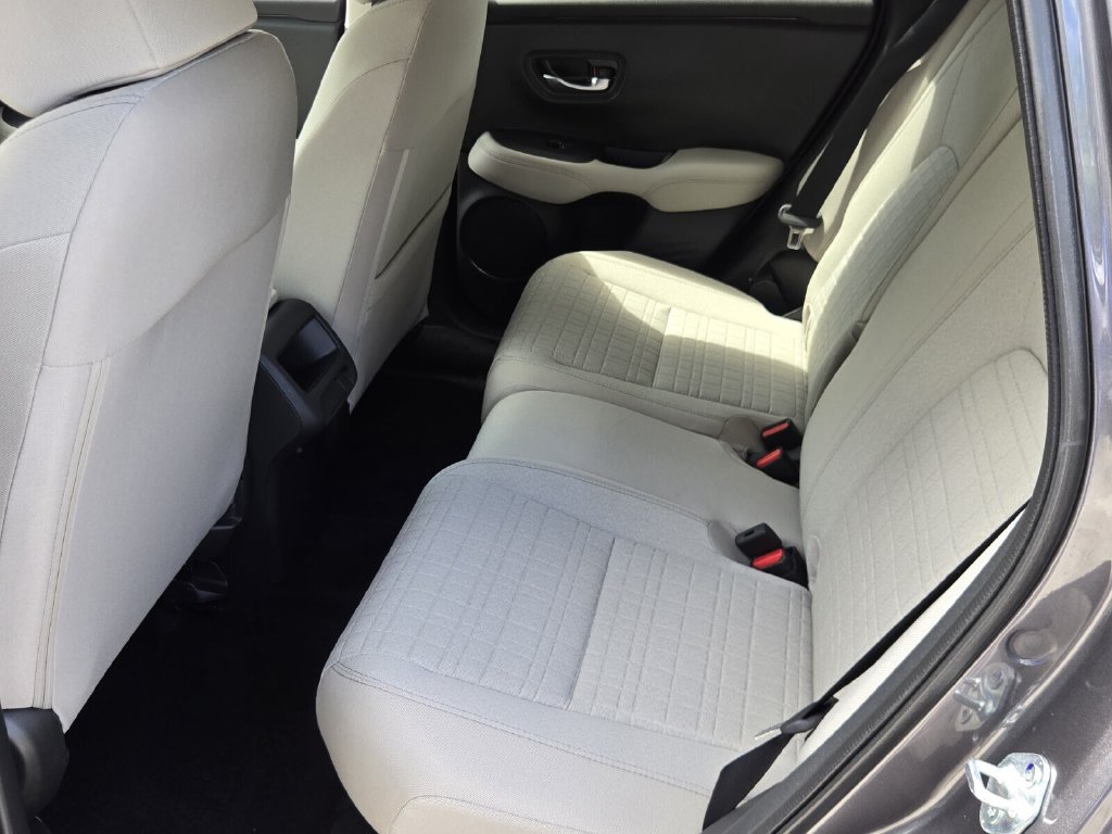 Certified 2027 Honda HR-V LX image 12