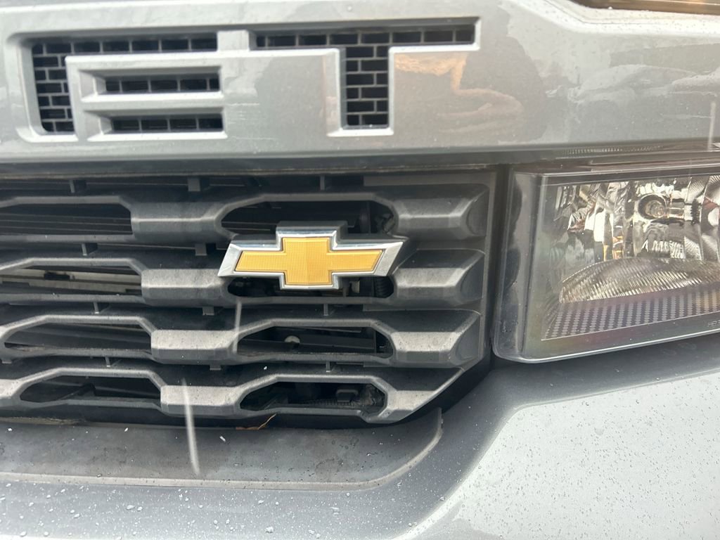 Used 2020 Chevrolet Silverado 1500 Custom w/ Custom Value Package image 31