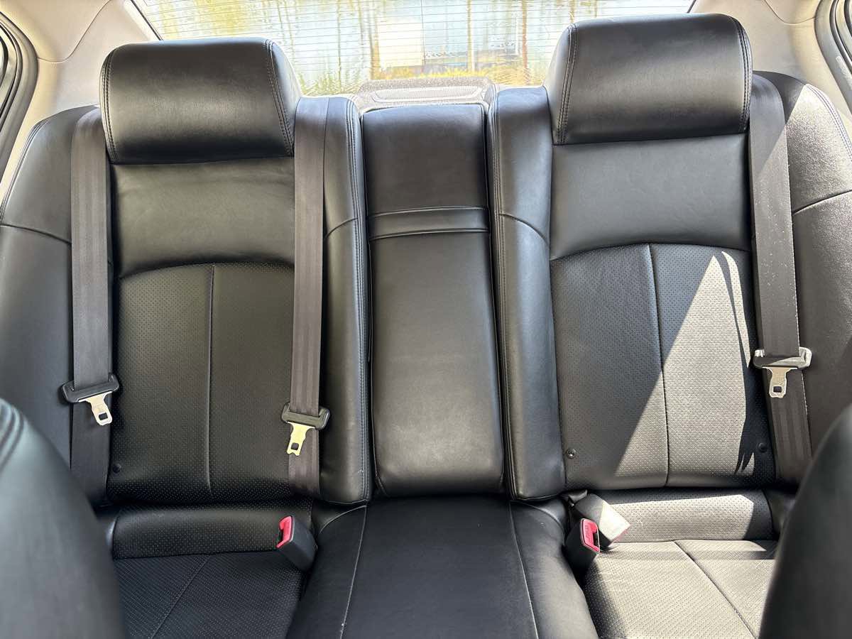 Used 2011 INFINITI G37 Journey w/ Premium Pkg RWD image 33