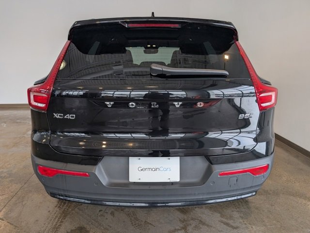 Used 2023 Volvo XC40 B5 Plus w/ Protection Package Premier image 4