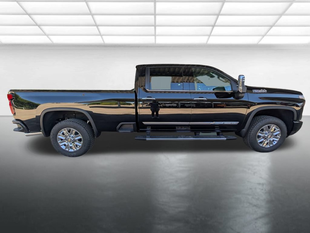 New 2026 Chevrolet Silverado 3500 High Country w/ High Country Premium Package AWD/4WD image 35