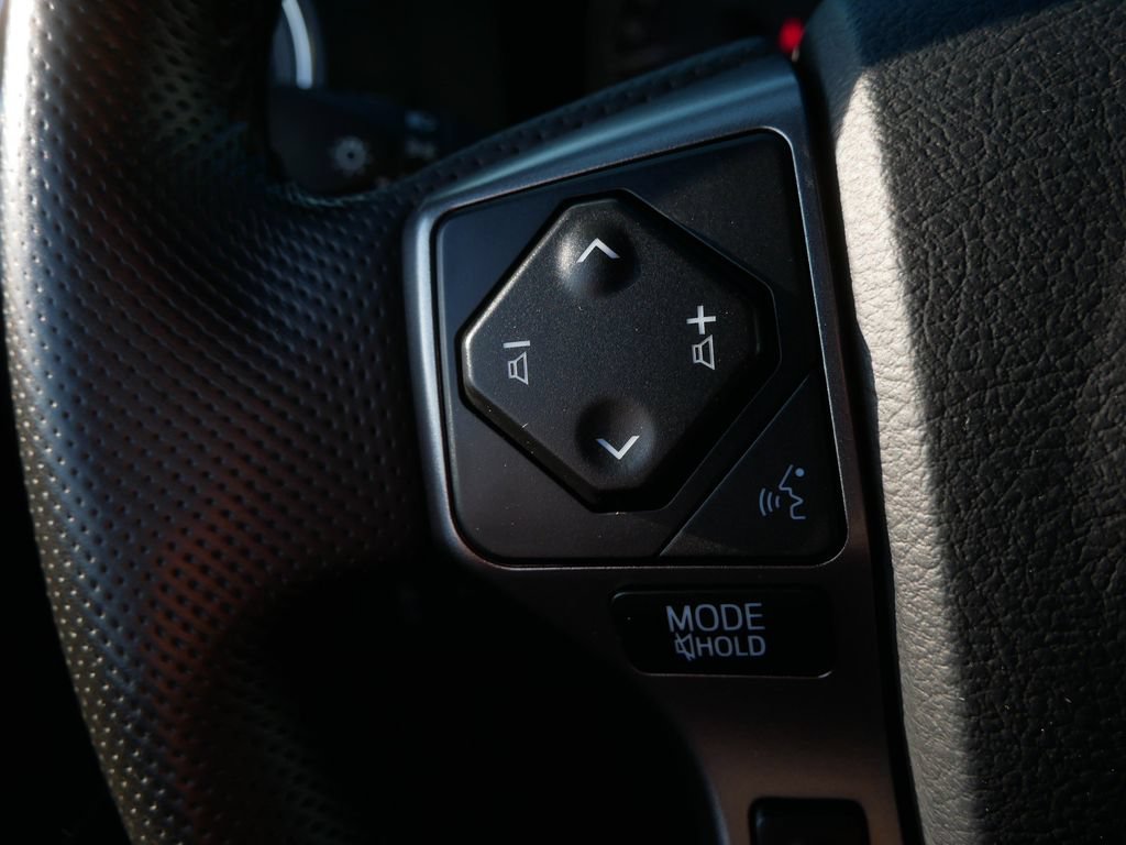 Used 2019 Toyota Tacoma Limited AWD/4WD image 22
