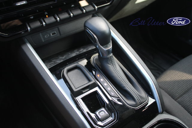 Used 2024 Chevrolet Colorado LT w/ LT Convenience Package RWD image 16