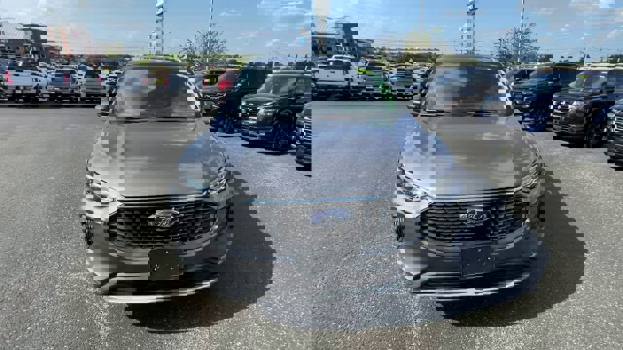 Used 2024 Ford Escape Active image 4