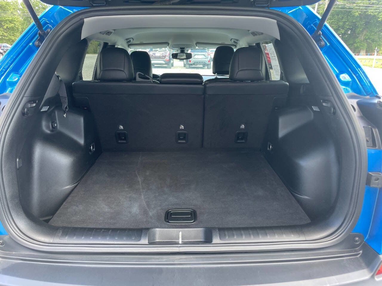 Used 2019 Jeep Cherokee Trailhawk w/ Cold Weather Group image 18