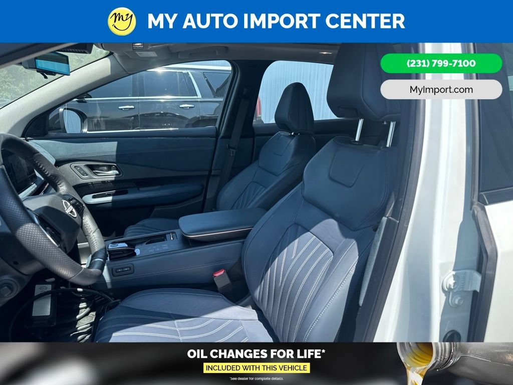 Used 2024 Nissan Ariya AWD image 7