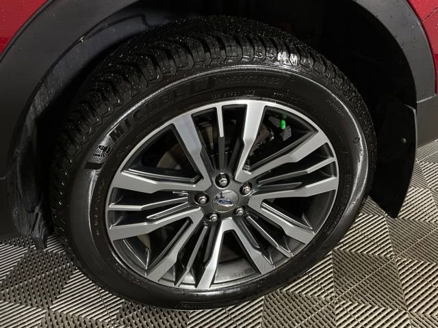 Used 2016 Ford Explorer Platinum image 37