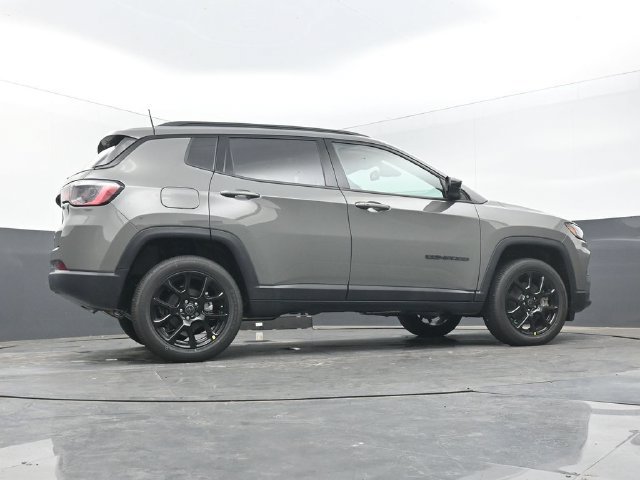 New 2027 Jeep Compass Latitude AWD/4WD image 42
