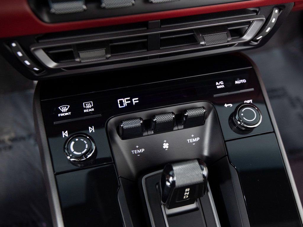 Certified 2022 Porsche 911 Targa 4S image 29