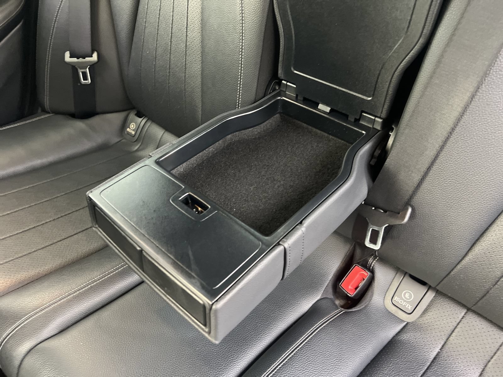 Used 2018 Mercedes-Benz E 300 image 18