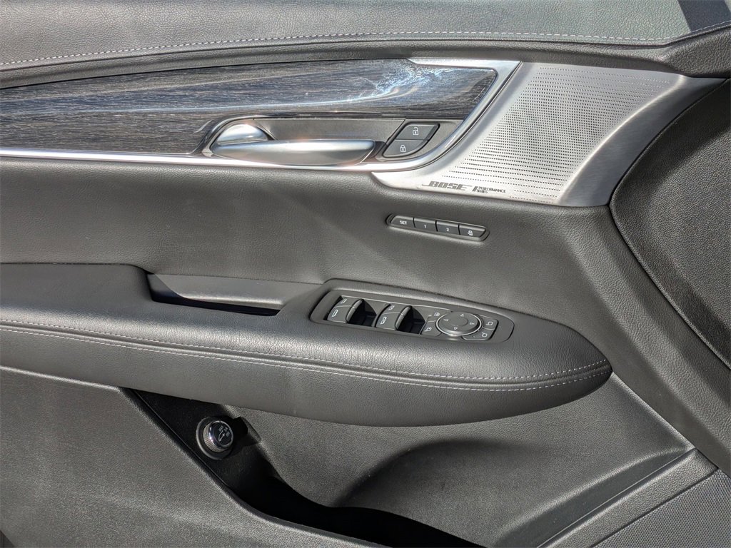 Used 2023 Cadillac XT5 Premium Luxury image 17