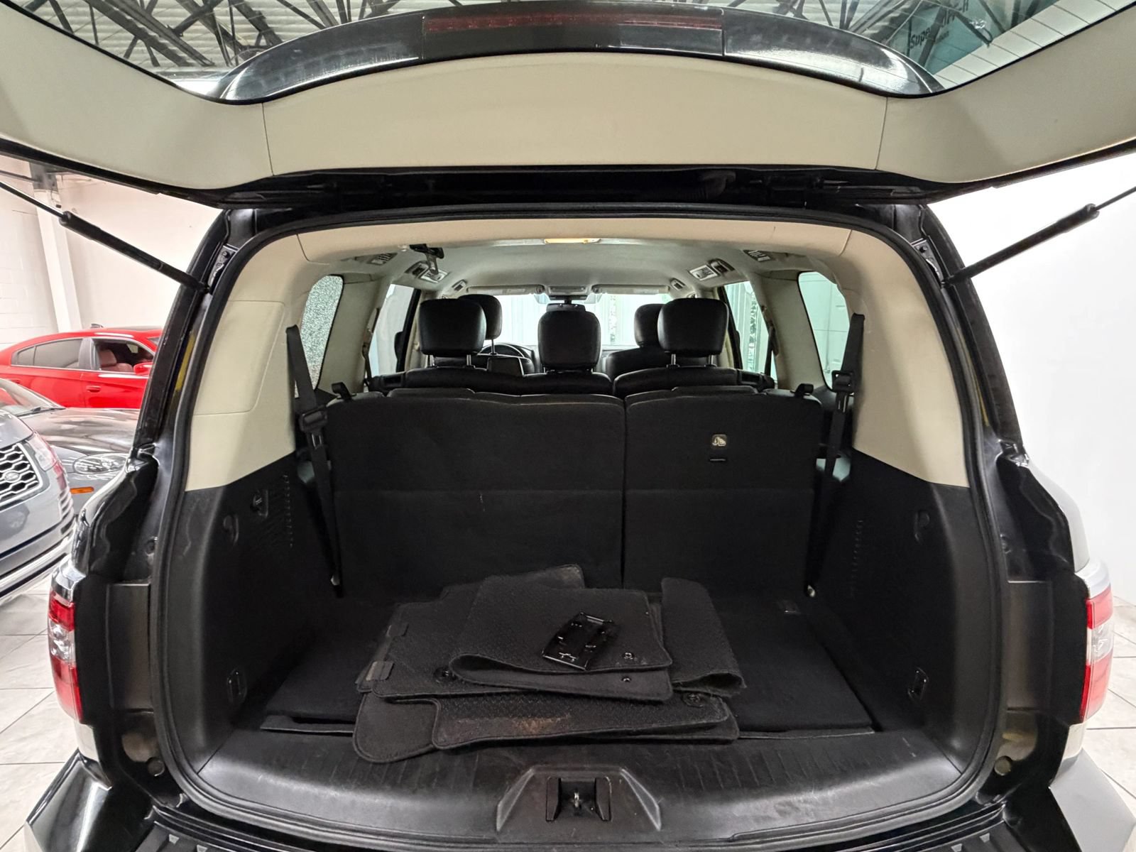 Used 2021 Nissan Armada SV RWD image 18