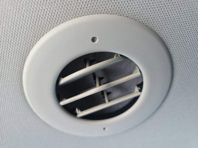 Used 2021 Chevrolet Traverse RS image 21