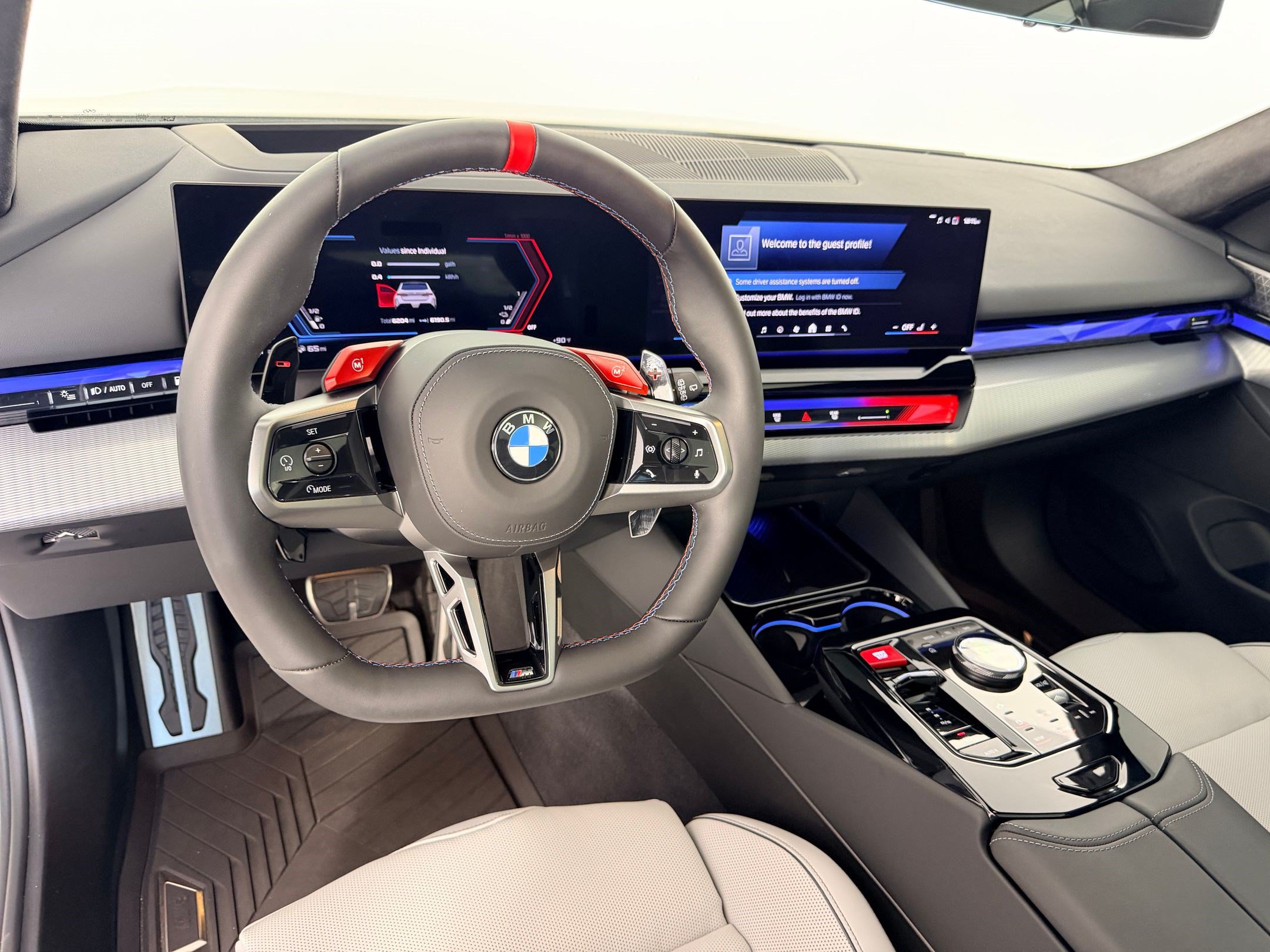 Certified 2026 BMW M5 Touring AWD/4WD image 4