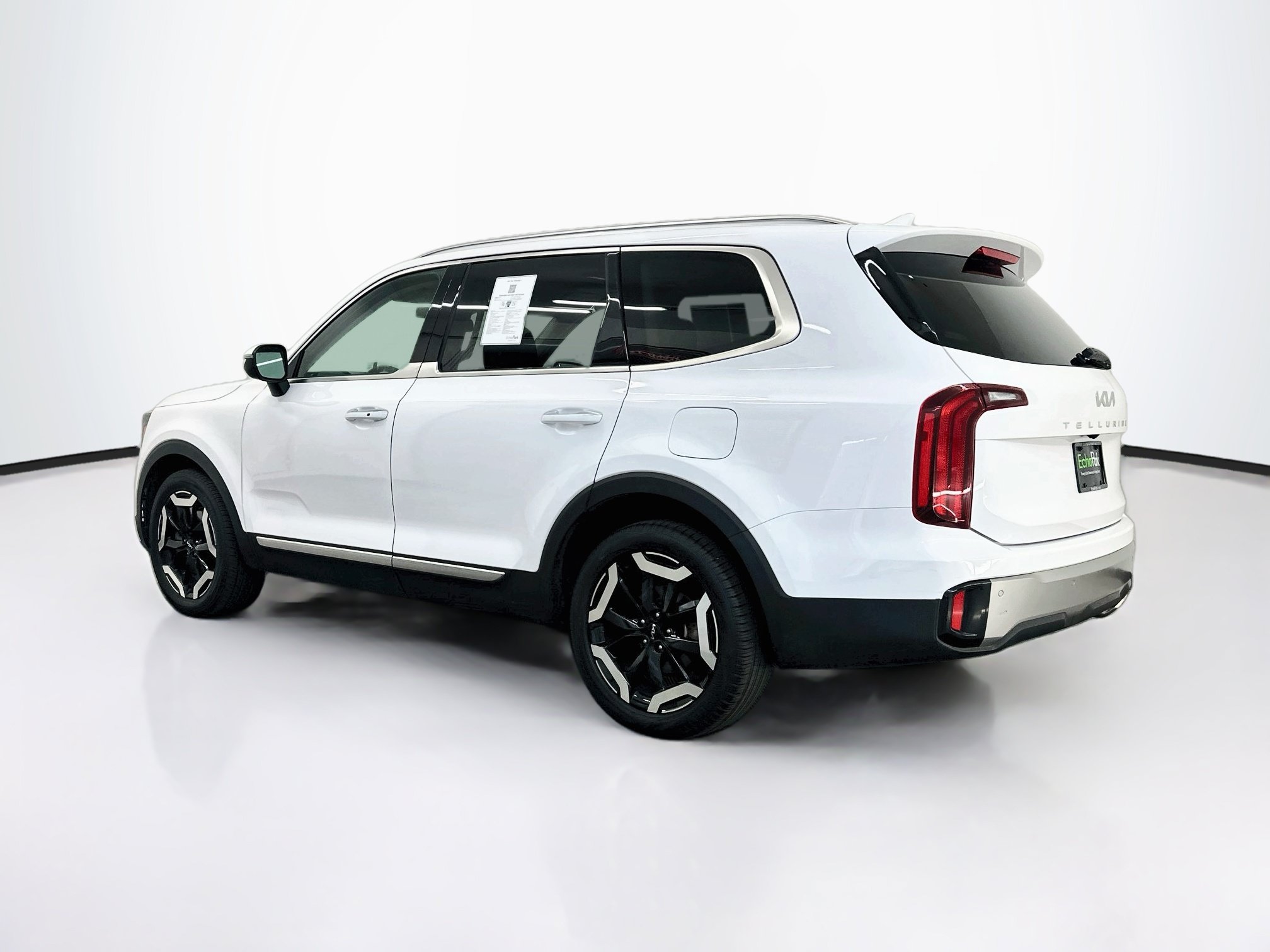 Used 2025 Kia Telluride S AWD/4WD image 5
