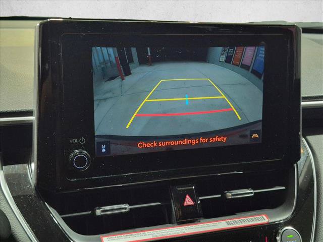 Used 2023 Toyota Corolla Cross XLE w/ Convenience Package FWD image 18