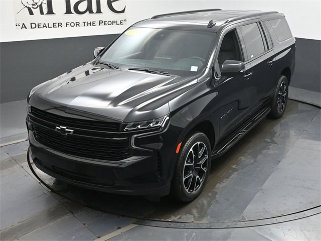 Used 2024 Chevrolet Suburban RST w/ Luxury Package image 48