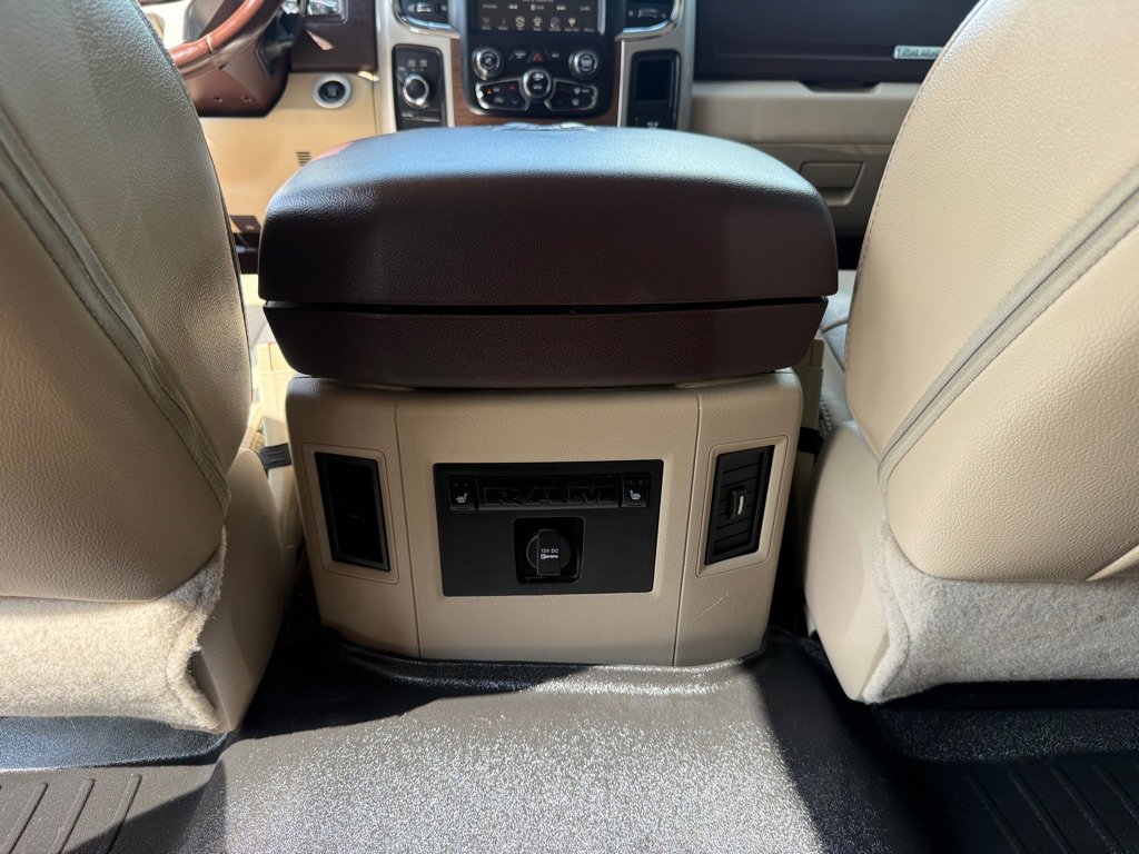 Used 2016 RAM 2500 Laramie AWD/4WD image 29