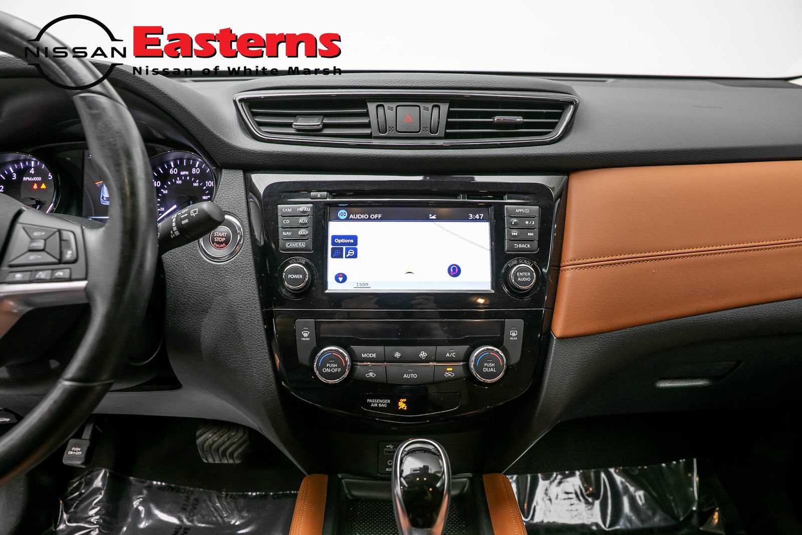 Used 2017 Nissan Rogue SL w/ SL Premium Package AWD/4WD image 12