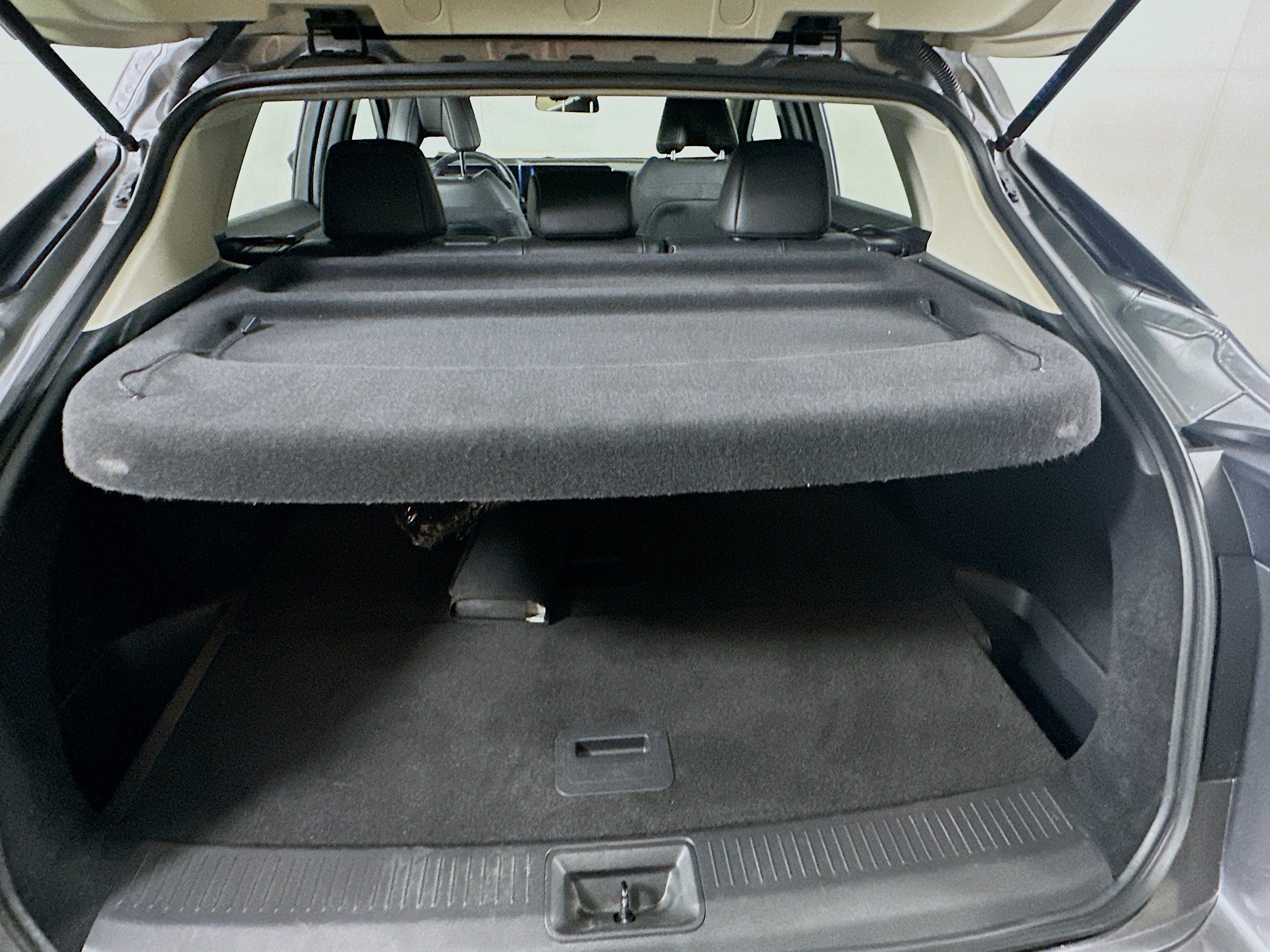 Used 2024 Nissan Ariya AWD image 28
