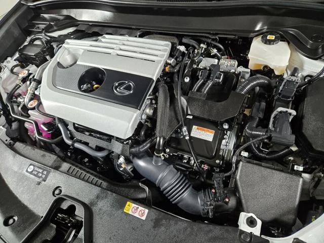 Certified 2024 Lexus UX 250h FWD image 26