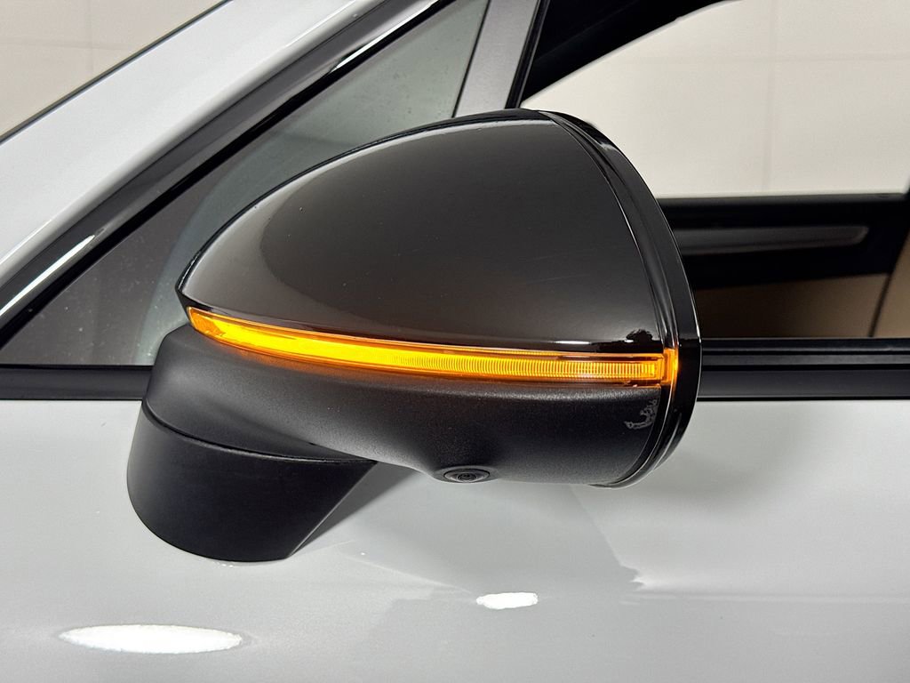 Used 2022 Porsche Cayenne E-Hybrid image 20