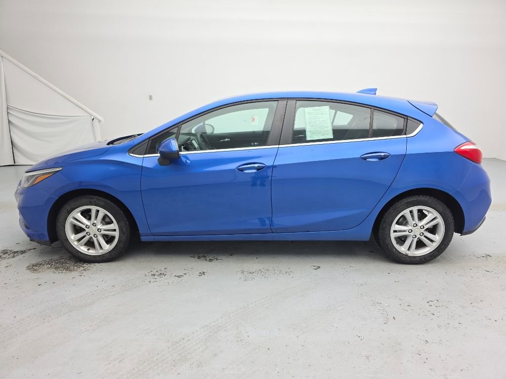 Used 2017 Chevrolet Cruze LT w/ Convenience Package FWD image 7