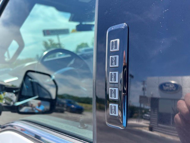 Used 2024 Ford F350 Lariat w/ Chrome Package AWD/4WD image 14