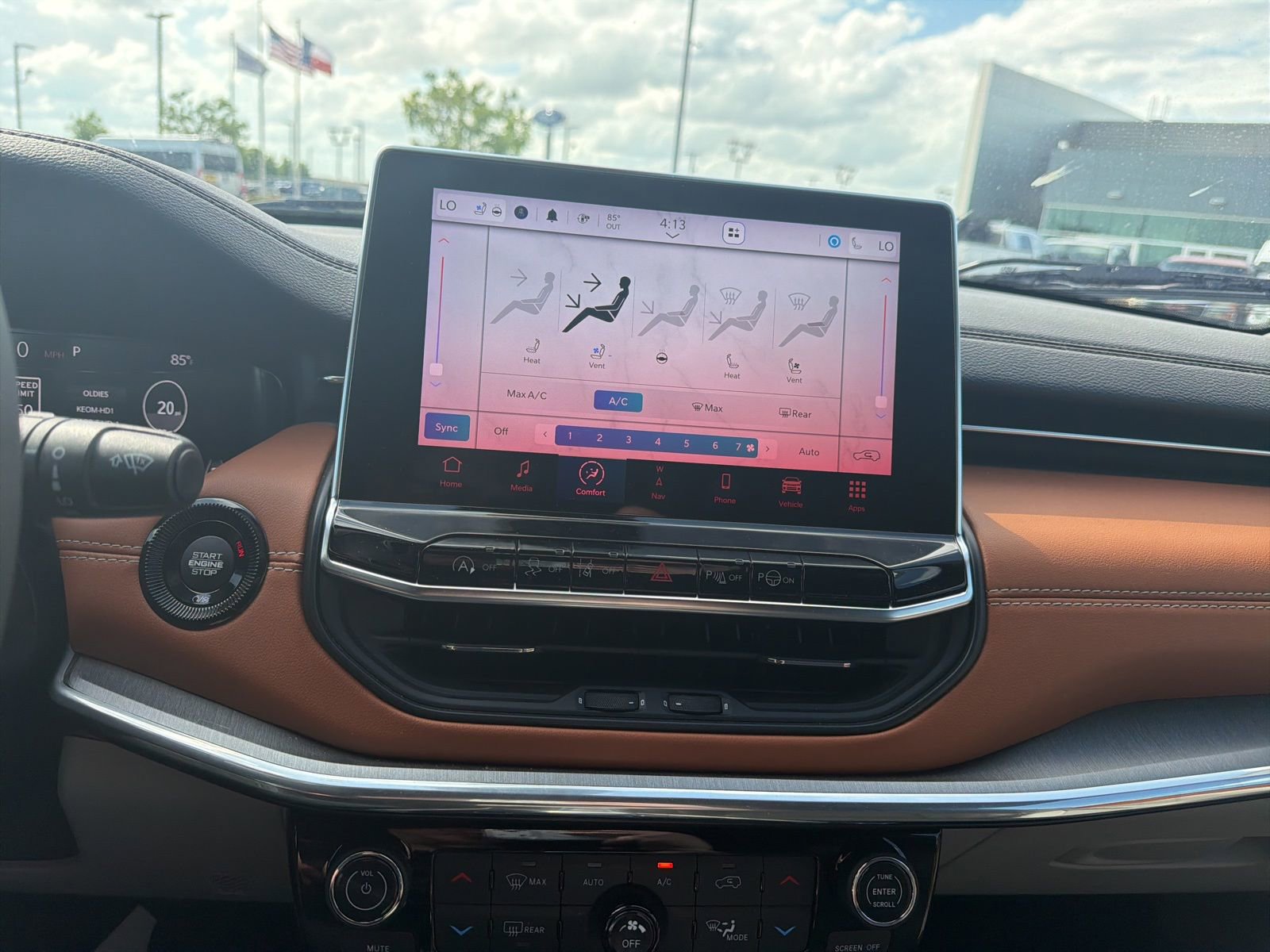 Used 2023 Jeep Compass Limited w/ Elite Group image 13