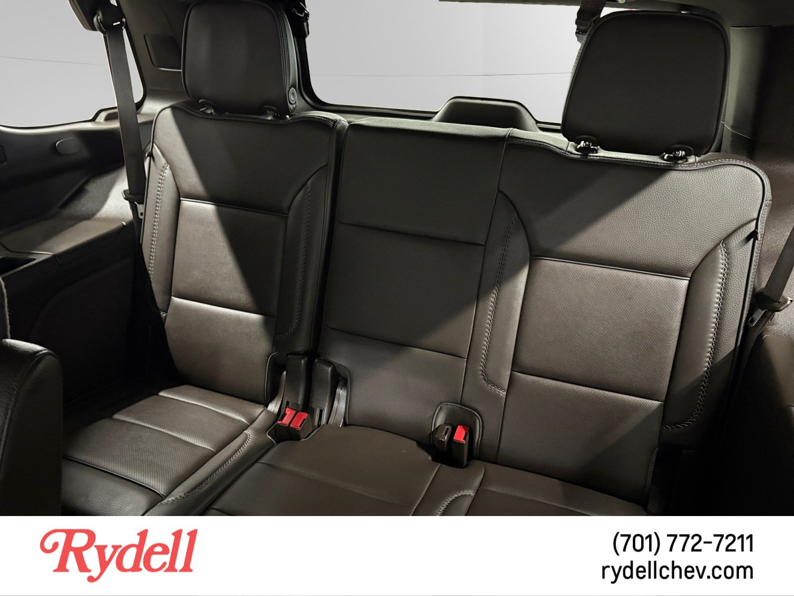 Used 2024 GMC Yukon Denali w/ Denali Reserve Package AWD/4WD image 16