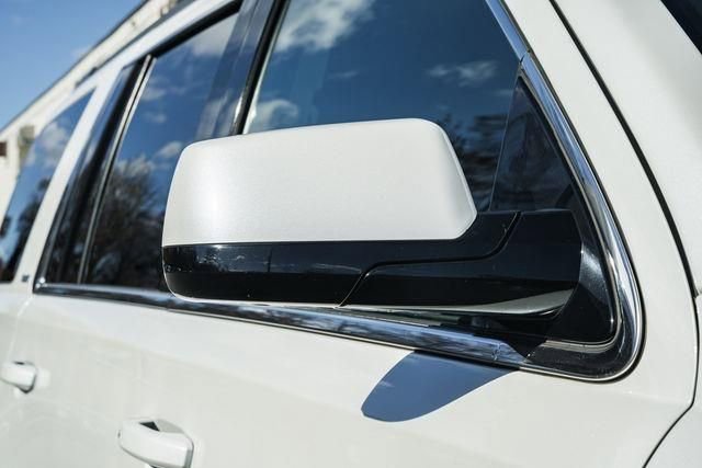 Used 2016 GMC Yukon SLT w/ Open Road Package image 15