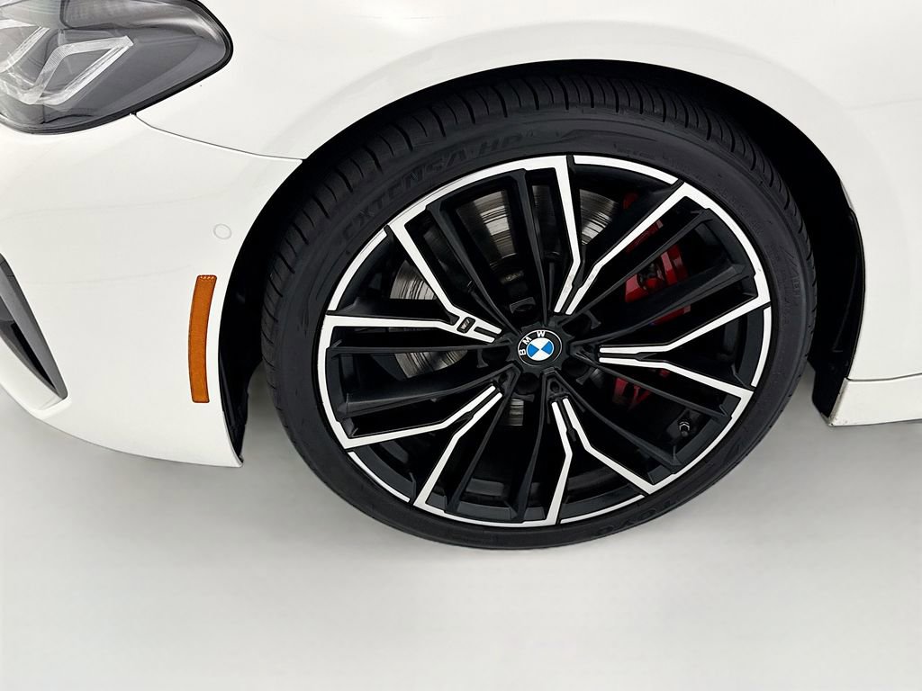 Used 2023 BMW 540i w/ Executive Package RWD image 29