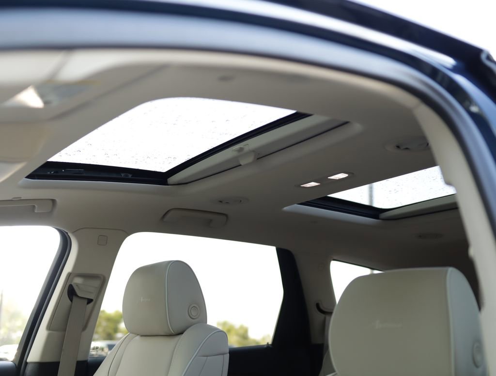 Used 2024 Buick Enclave Avenir w/ Avenir Technology Package FWD image 25