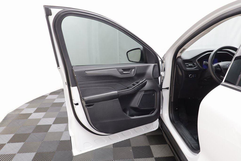 Used 2025 Ford Escape Active image 5