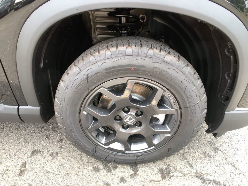 New 2025 Honda Pilot TrailSport image 11