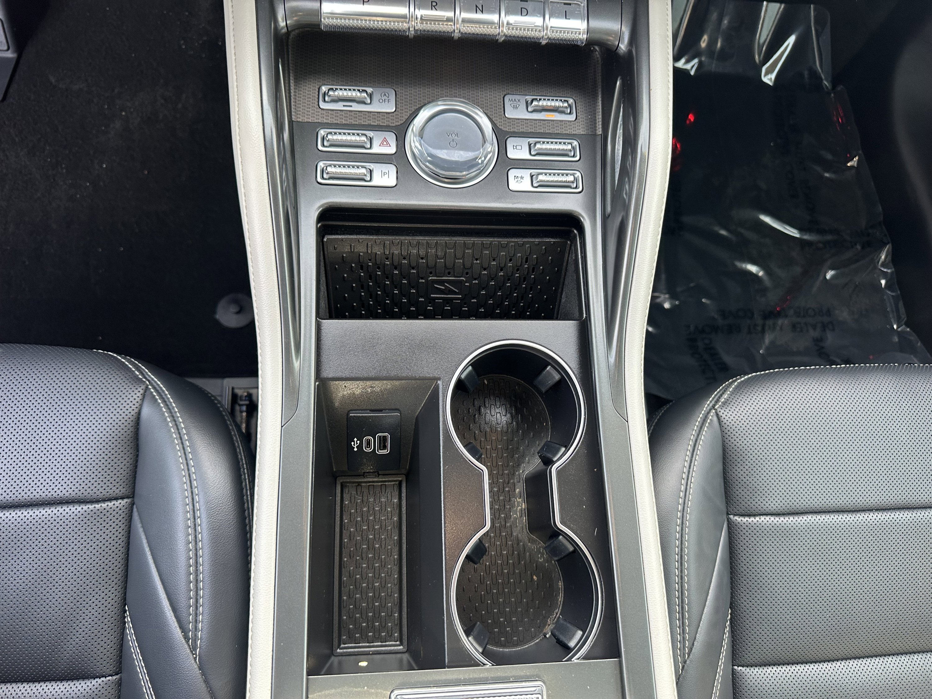 Used 2024 Lincoln Nautilus Premier w/ Equipment Group 102A image 16