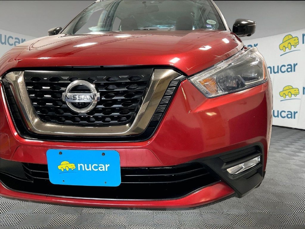 Used 2019 Nissan Kicks SR FWD image 32