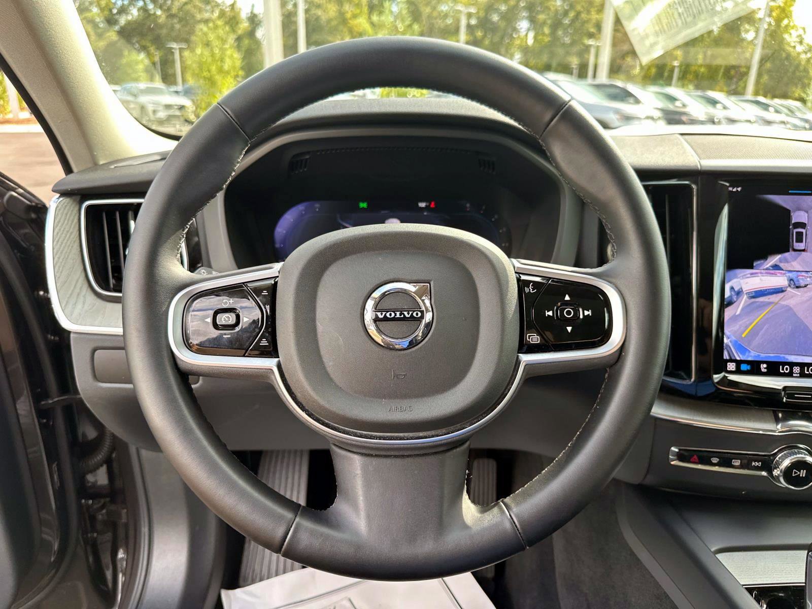 Certified 2025 Volvo XC60 B5 Plus image 25