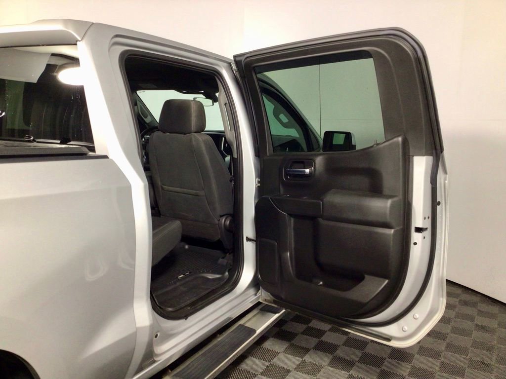 Used 2020 Chevrolet Silverado 1500 LT image 28